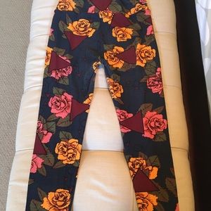 LuLaRoe rose leggings OS